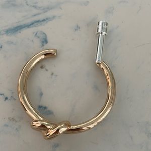 Gold knot bracelet